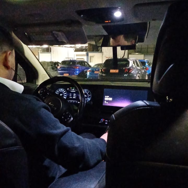 Francisco, conductor experto de Taxi Oficial Blue
